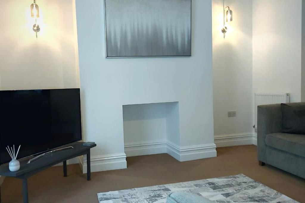 Stylish Apartment In City Centre With Parking Preston  Exterior foto